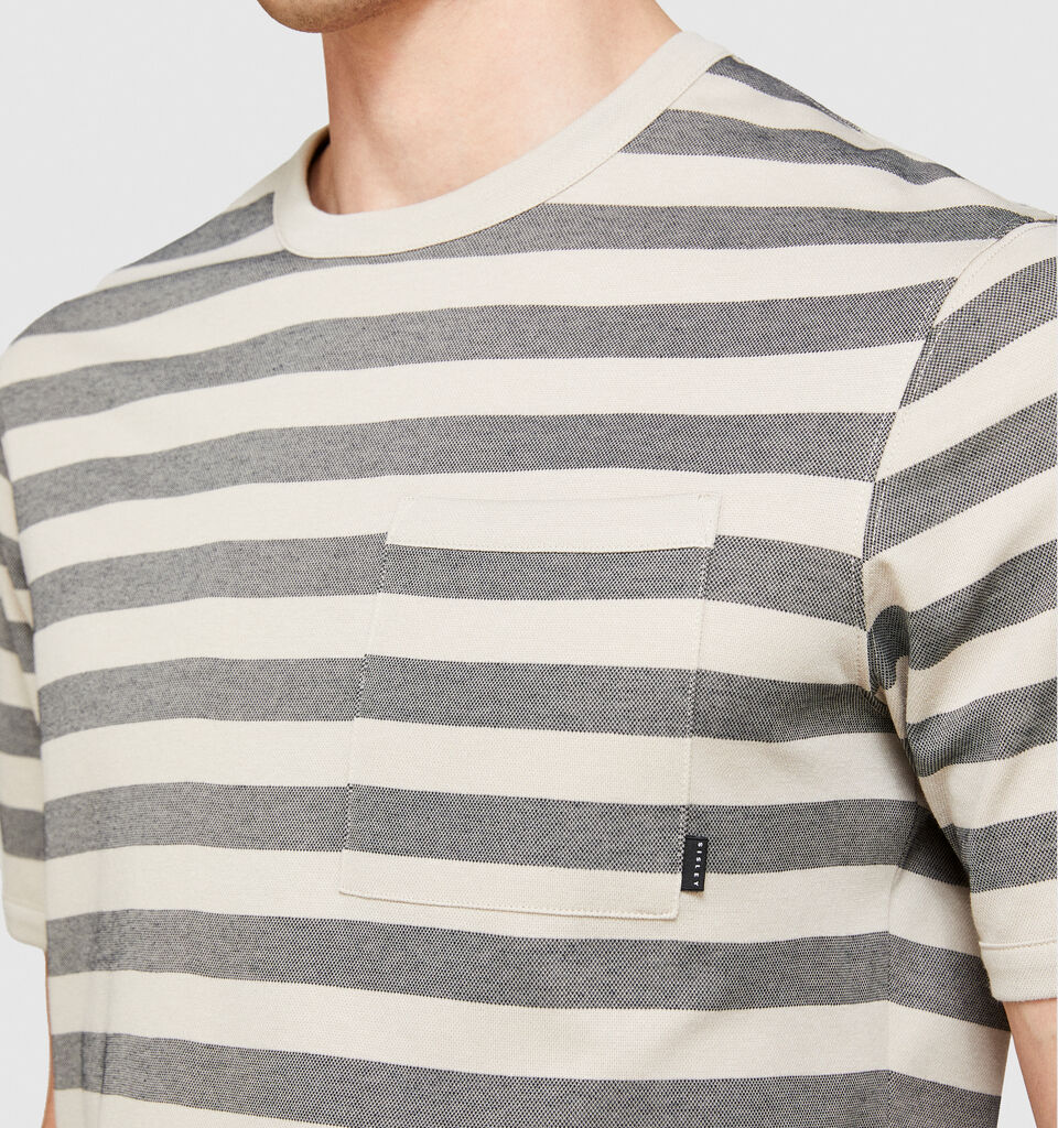 T-shirt with pocket - men's short sleeve t-shirts - Multi-color | Sisley image number 5